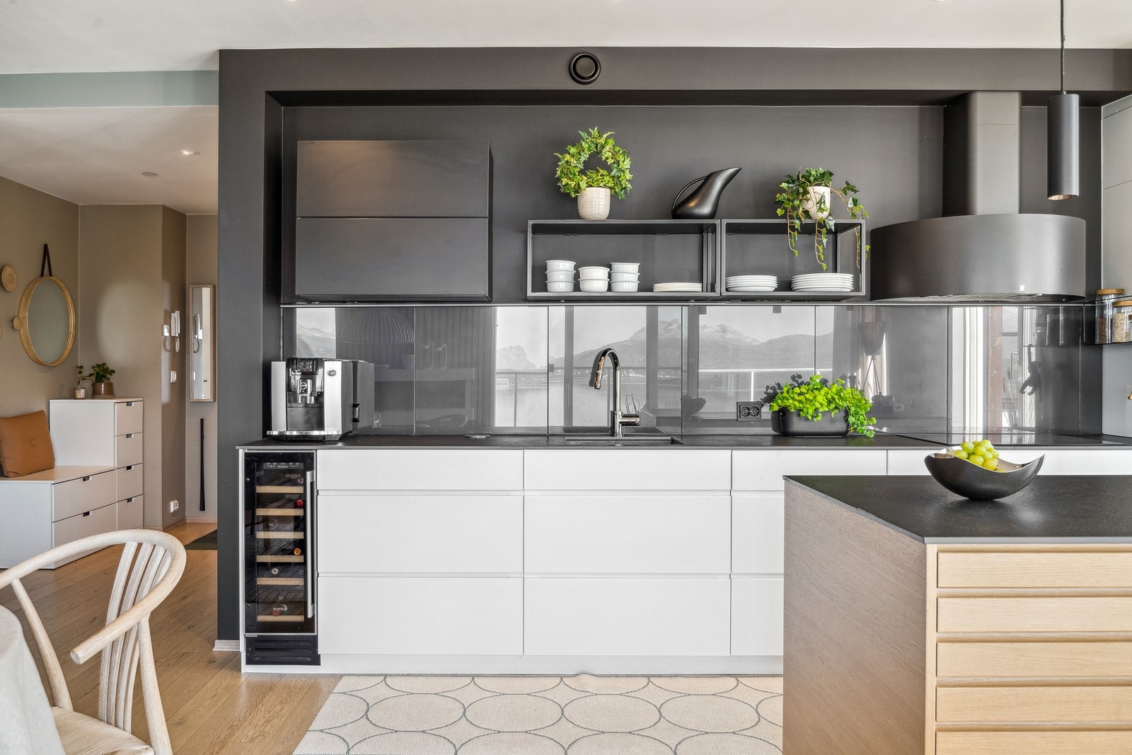 Vinskap medfølger Galleribilde