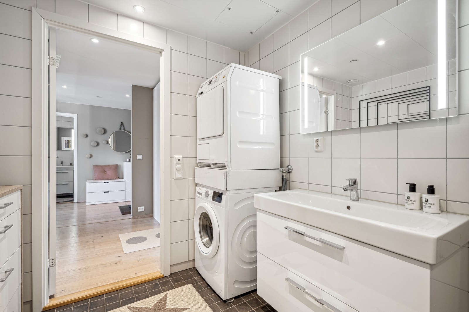 Bad med gulvvarme Galleribilde