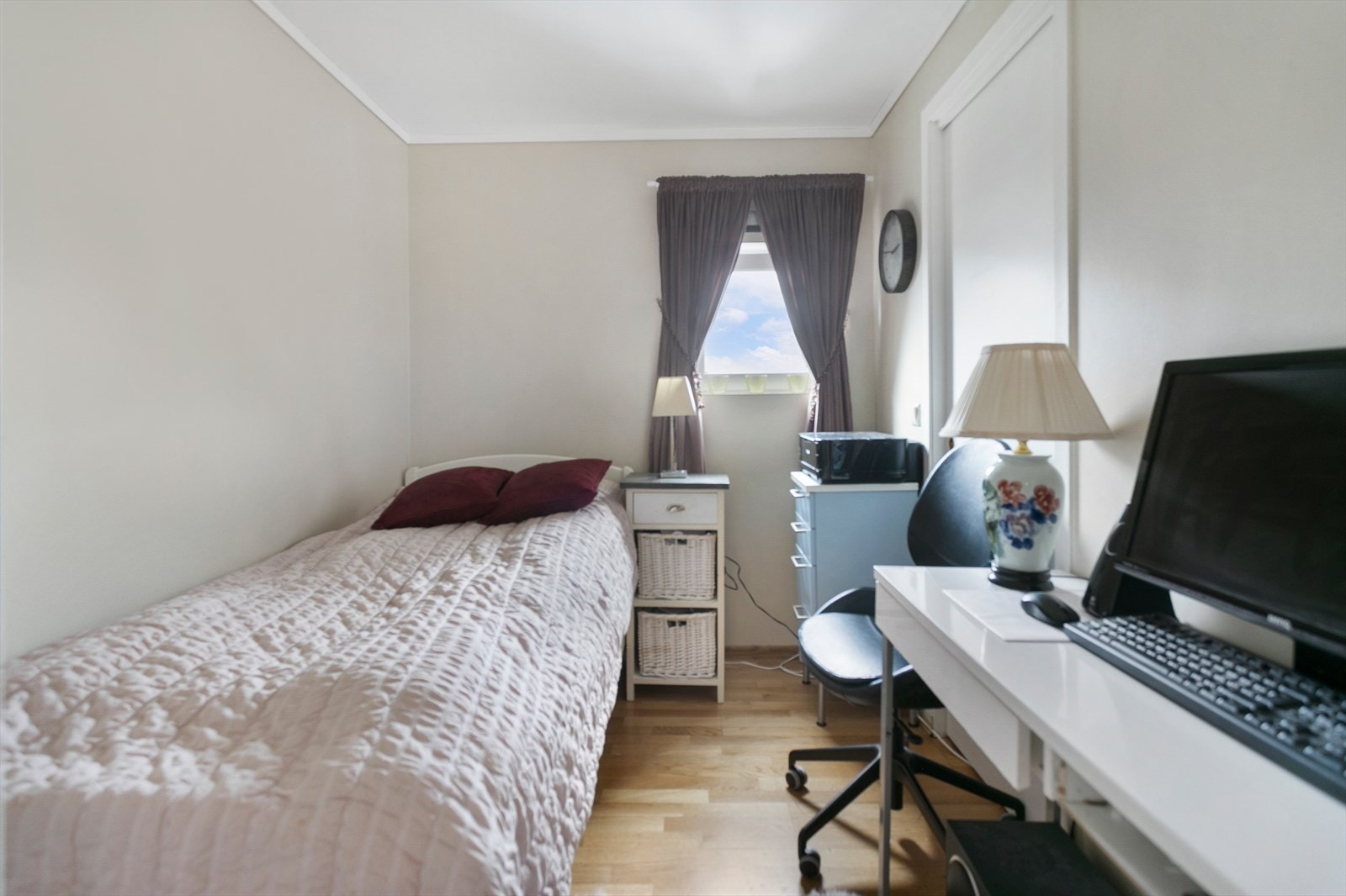 Soverom 3 er registrert som bod i tegninger. Ikke godkjent som soverom
. Galleribilde