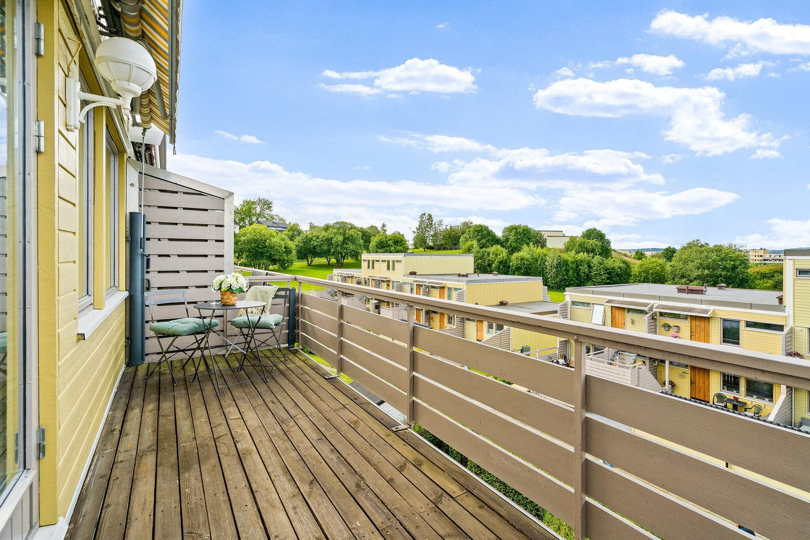 Balkongen er på 9 kvm. Galleribilde