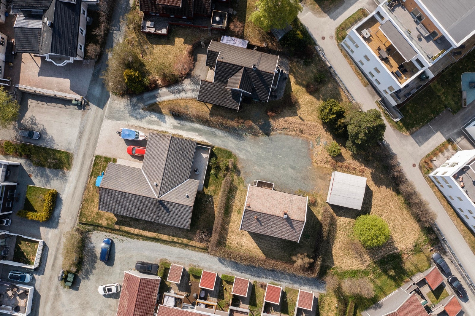 Stor gårdsplass tilhørende eiendommen Galleribilde
