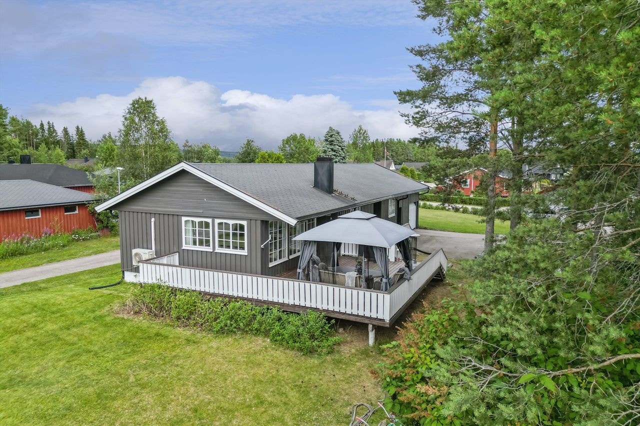 Velkommen til Moskusvegen 5 på Vestad i Elverum Galleribilde