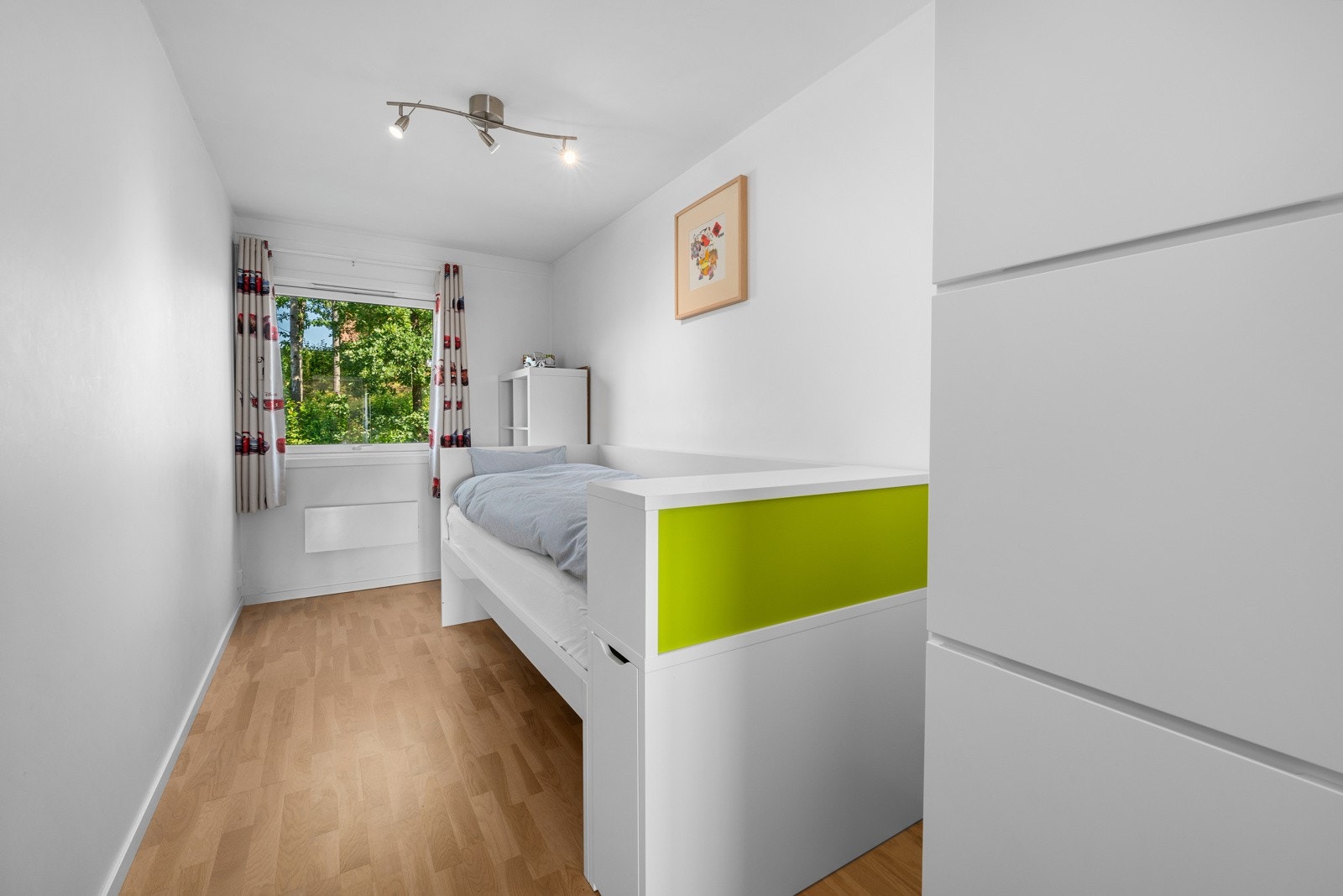 Soverom ll. Galleribilde