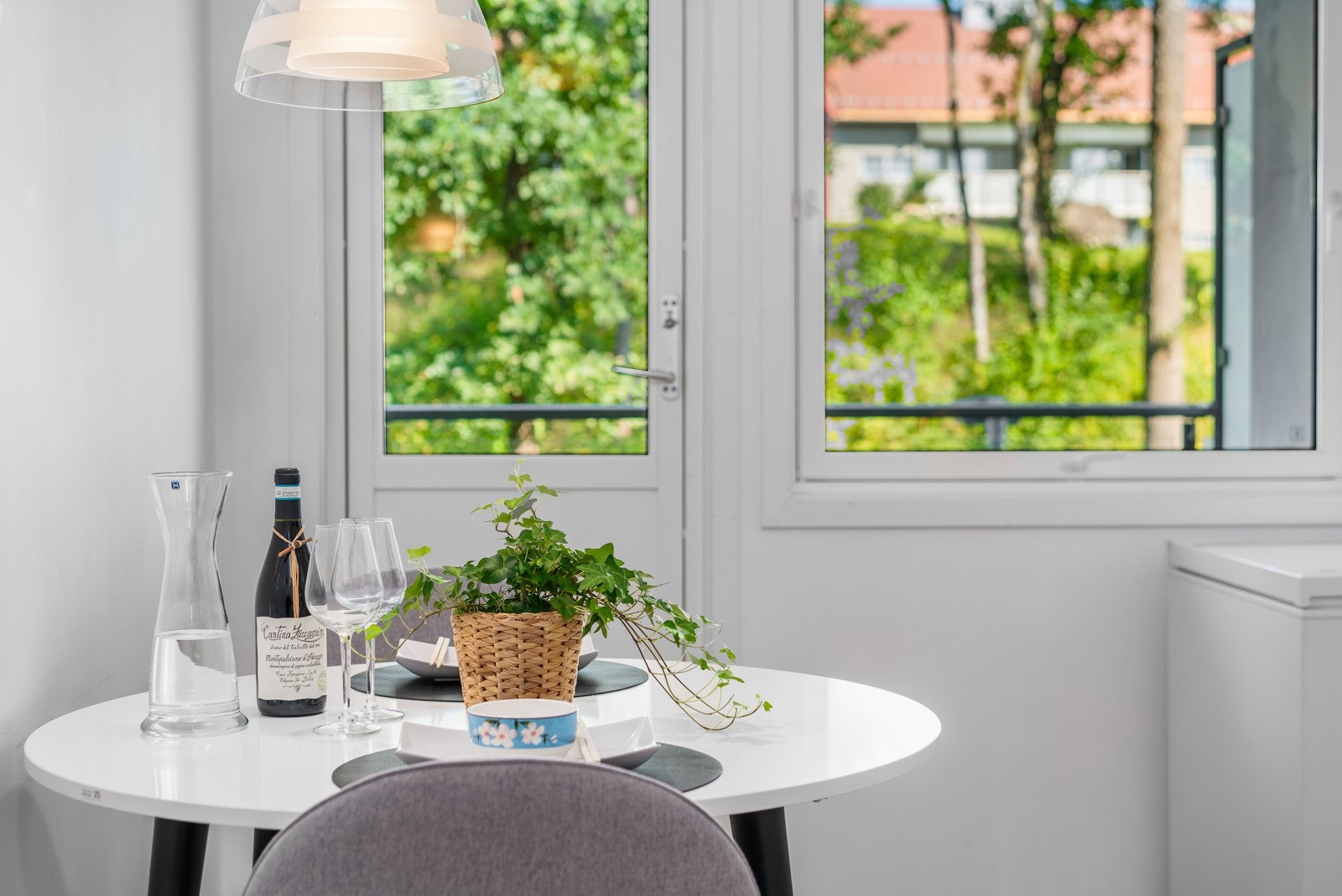 Fra kjøkkenet er det utgang til en balkong på 4 kvm. Galleribilde