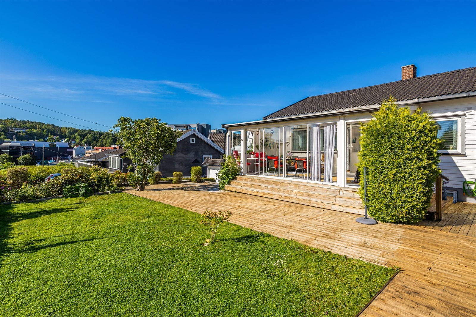 Terrassen er stor, og delt inn i flere soner. Galleribilde