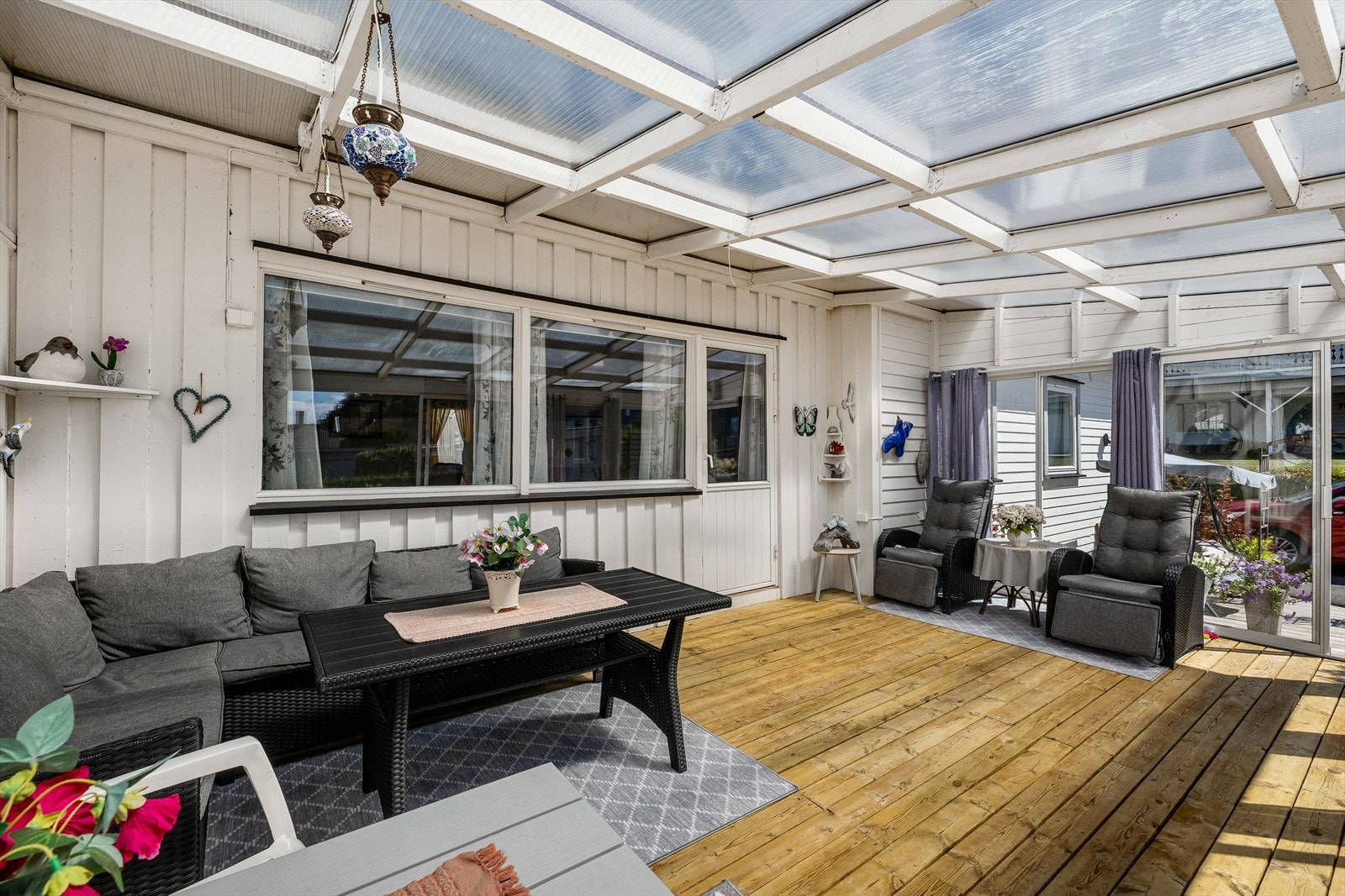 Her nytes enkelt både stille stunder og lange, sosiale kvelder. Galleribilde