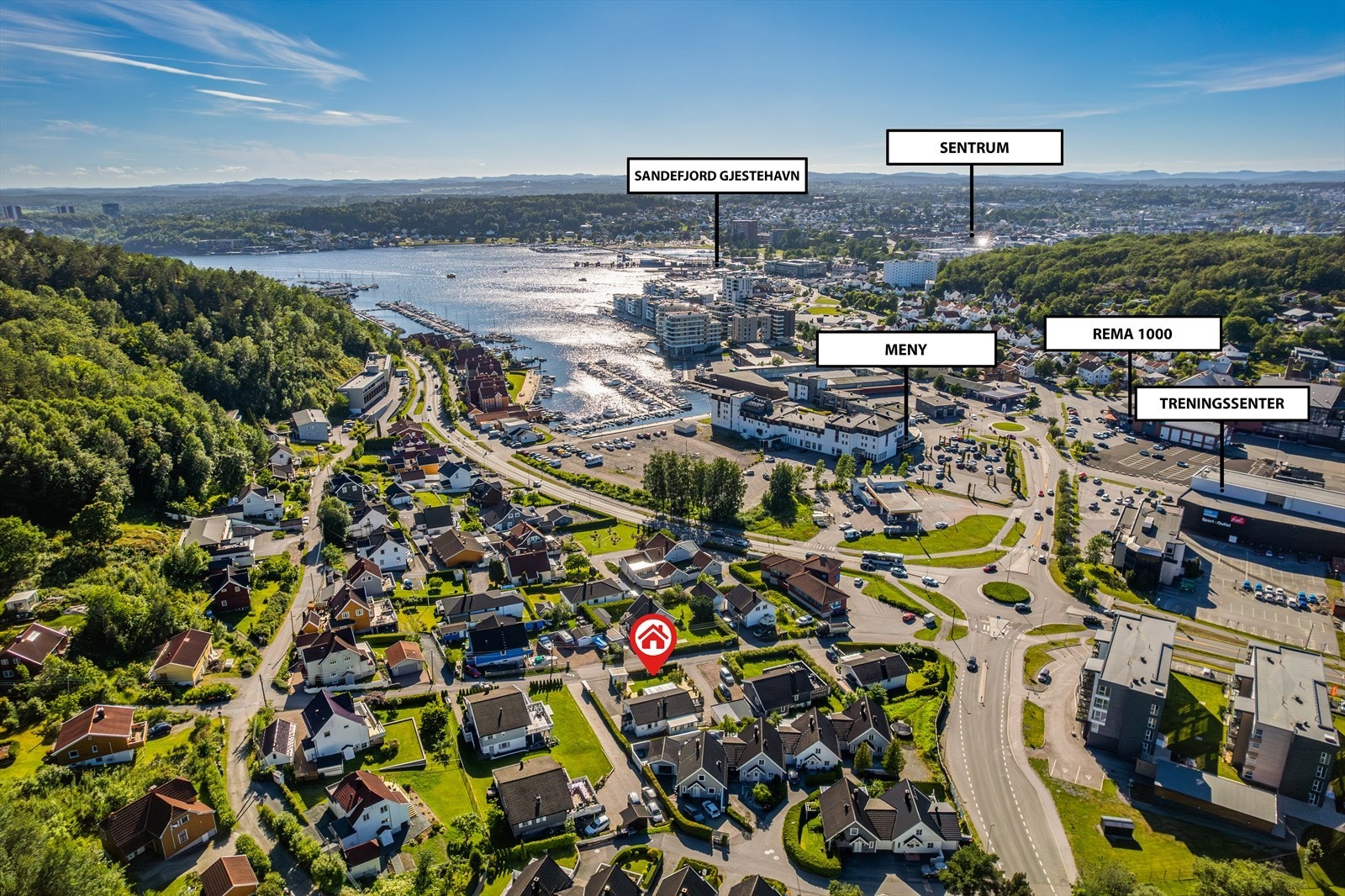 Her har man umiddelbar nærhet til byens fasiliteter og meget gode solforhold. Her
bor man sentralt, men likevel ikke midt i byen. Galleribilde