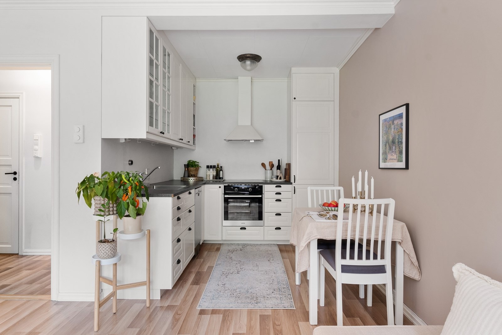 Moderne IKEA-kjøkken fra 2015. Galleribilde