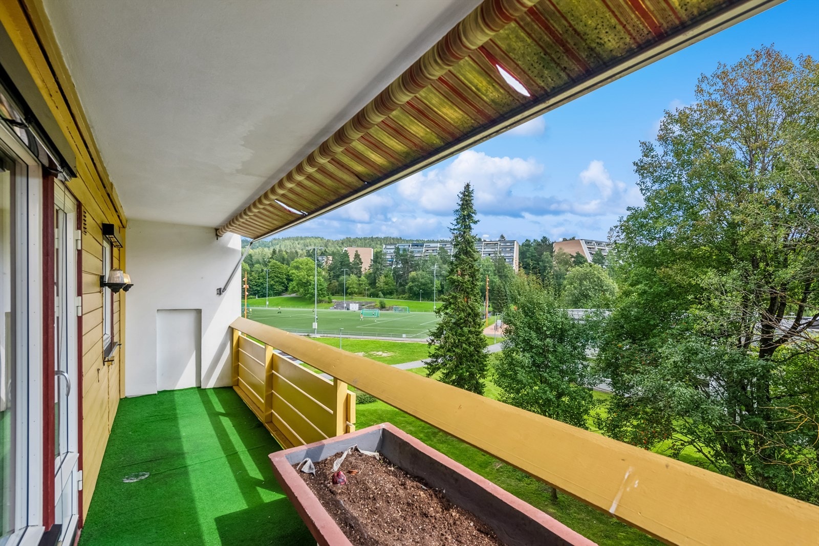 Her kan godværsdagene nytes sammen med utsikten mot nærområdet. Galleribilde