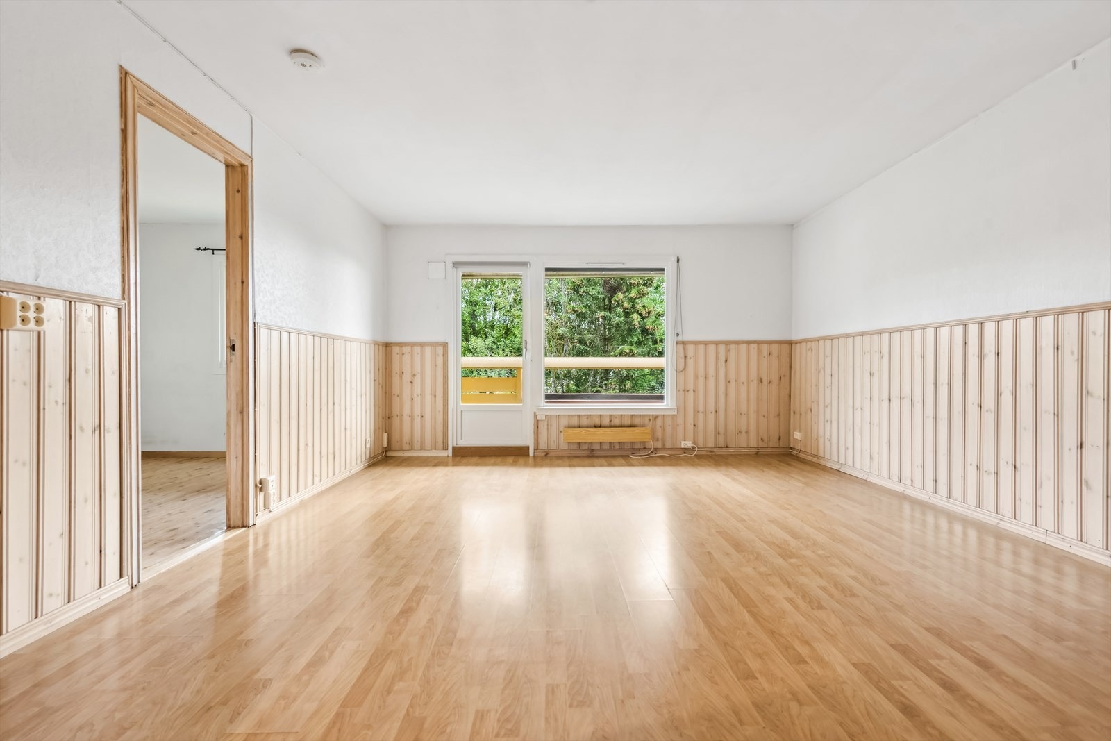 Stuen er av god størrelse og har god plass til ønsket møblement. Galleribilde