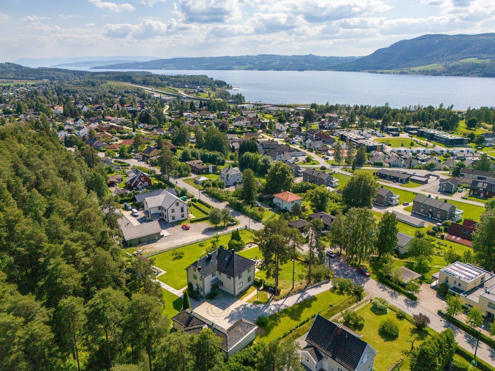 Dronefoto Galleribilde