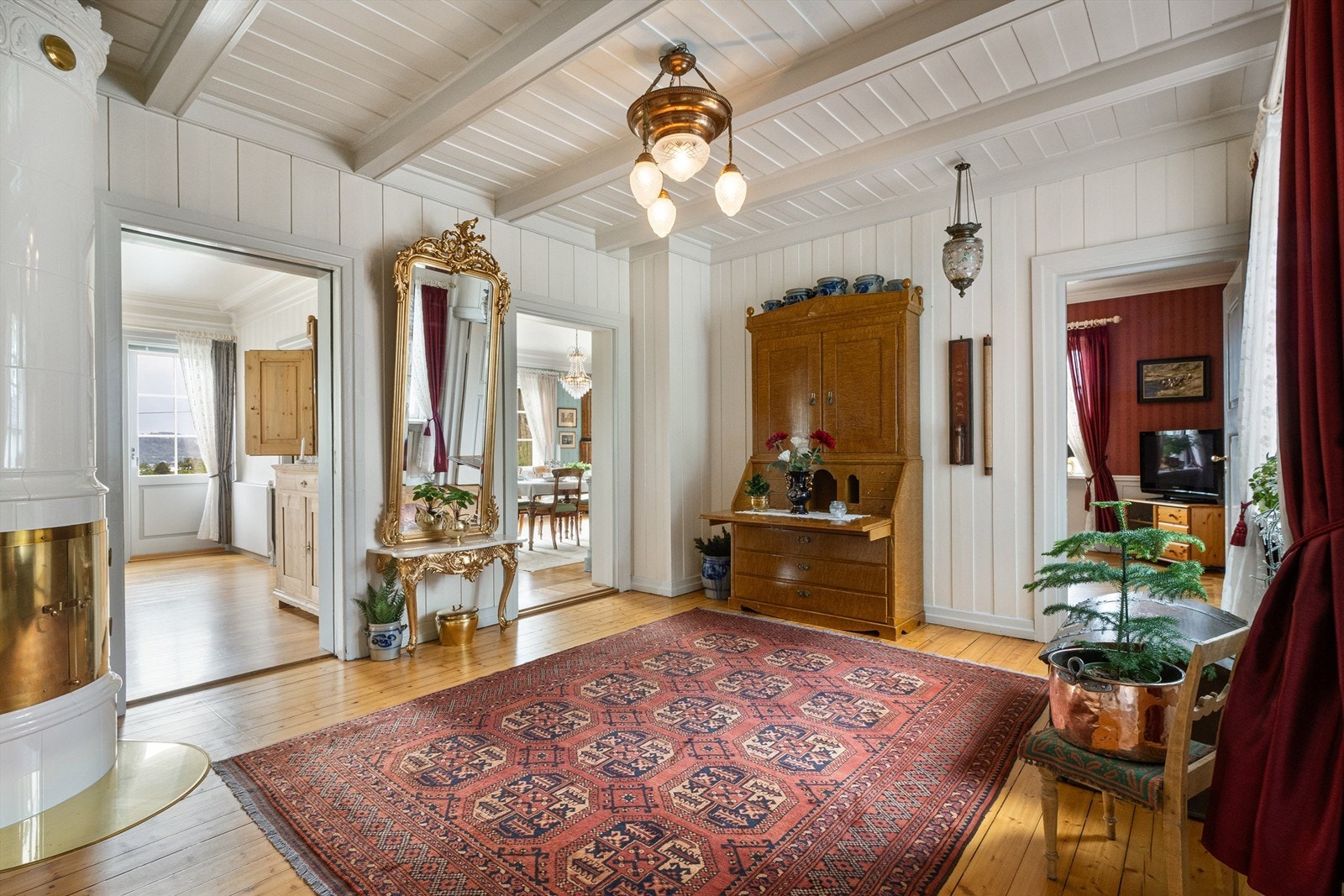 Stor hall 1. etasje Galleribilde