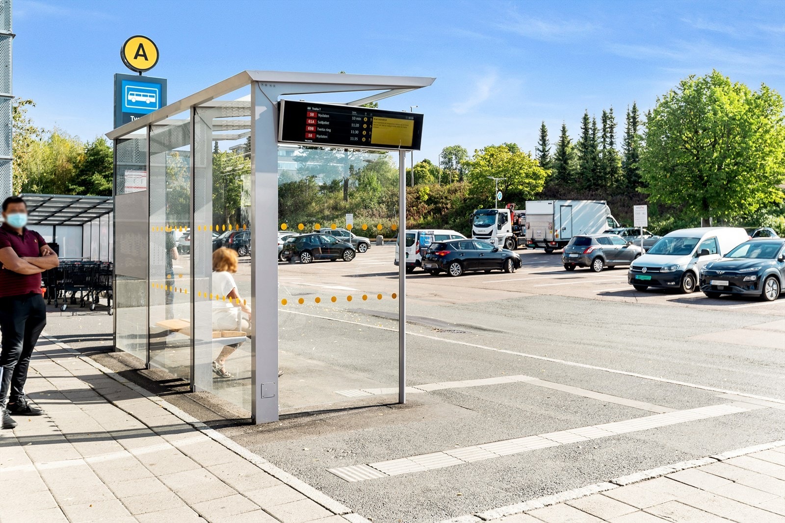 Kort gangavstand til meget godt kollektivtilbud. Galleribilde