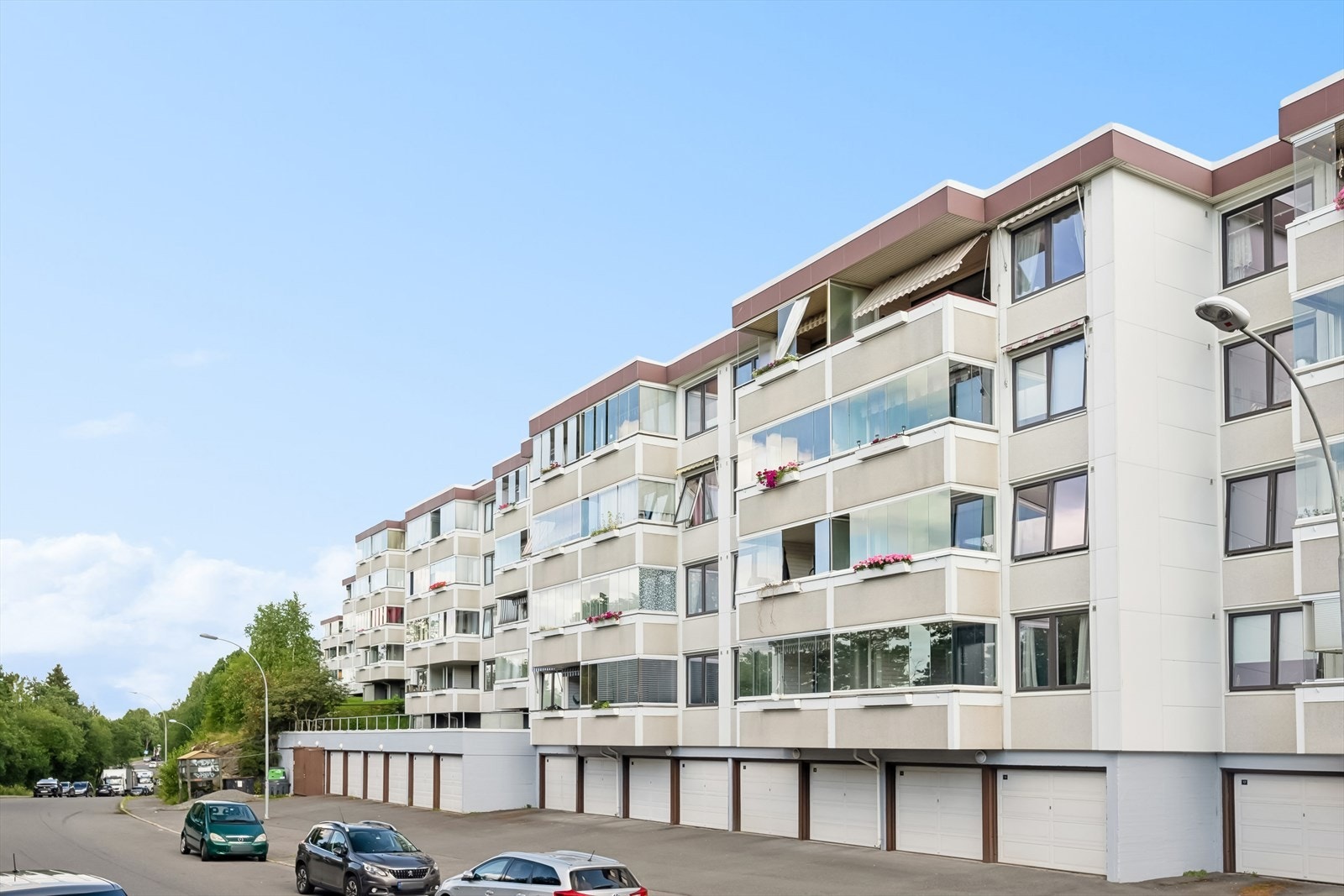 Parkeringsplass kan leies av borettslaget. Galleribilde