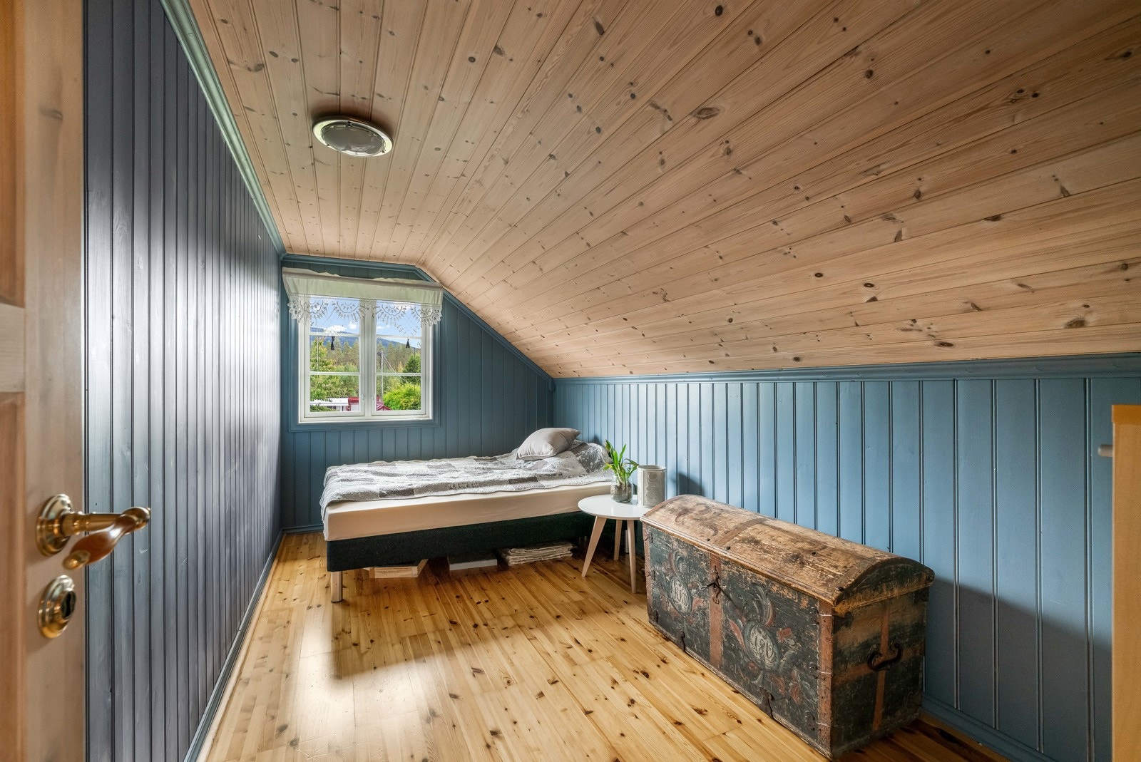 Soverom loft/2. etg Galleribilde