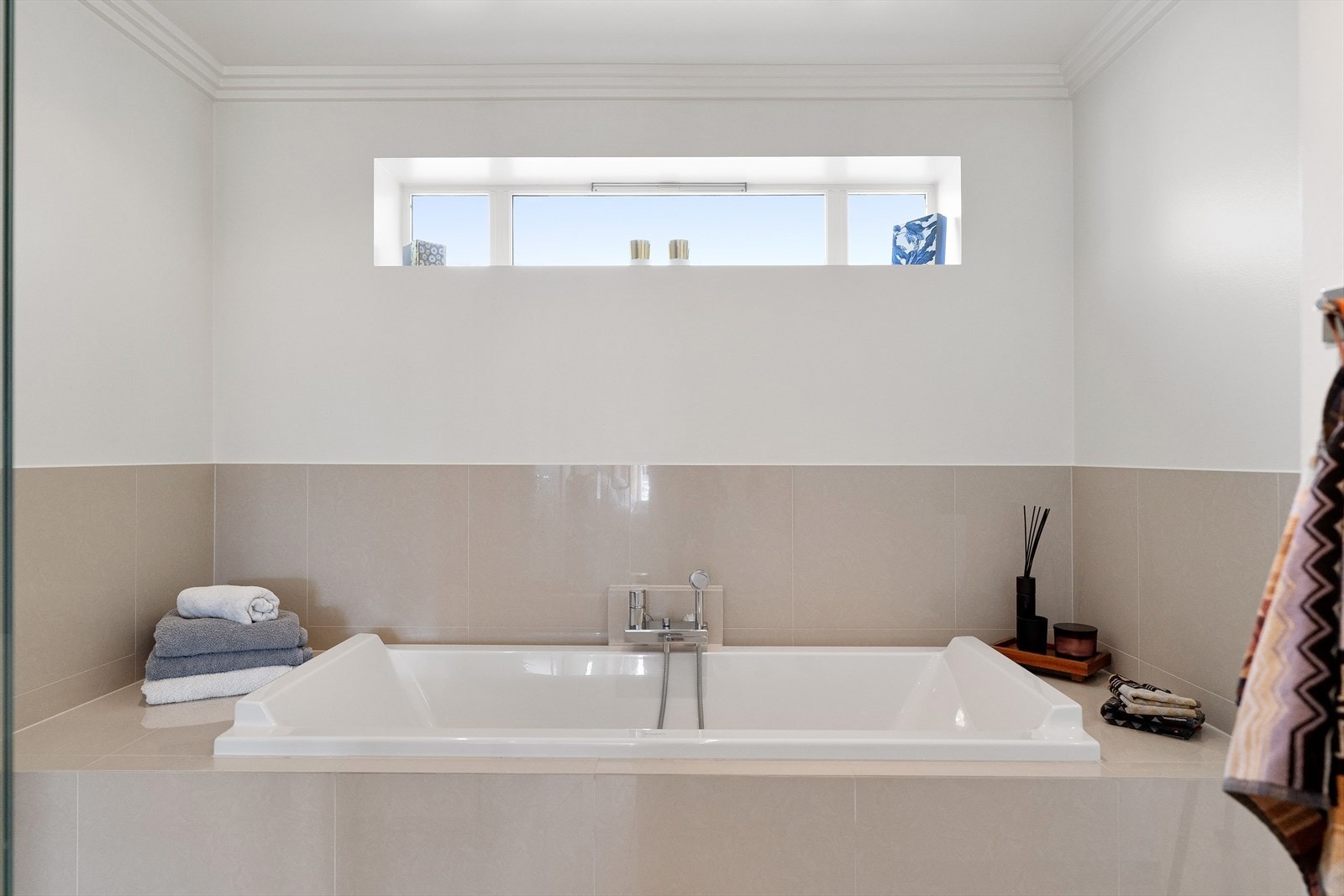 Flott innmurt badekar som gir deg spafølelsen! Galleribilde