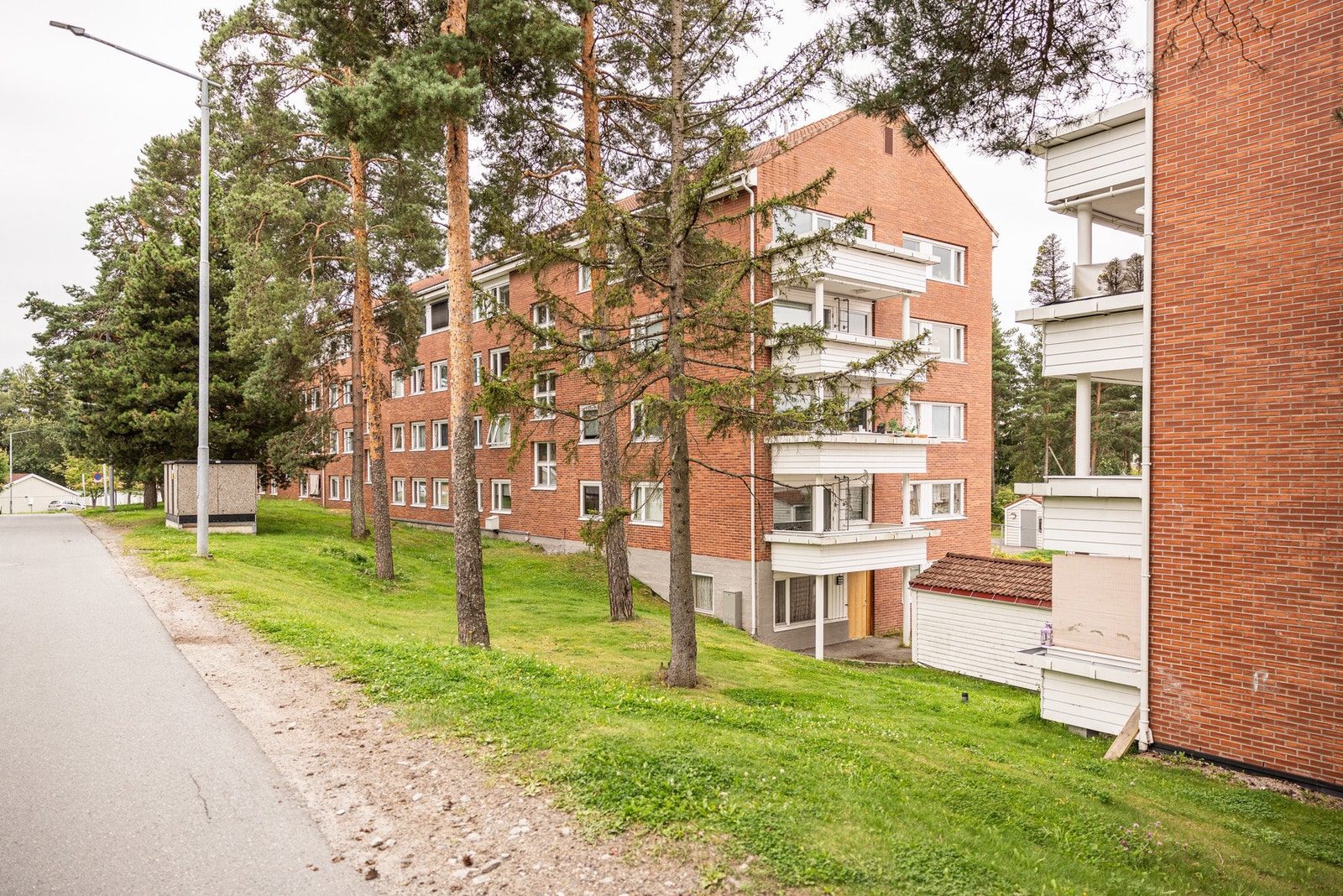 Velstelte fellesområder. Borettslaget består av totalt 250 andeler. Galleribilde