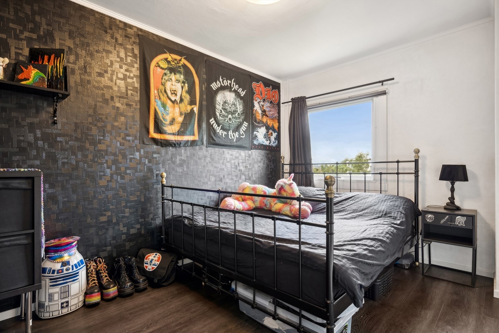 Dette er hovedsoverommet med adkomst fra stuen Galleribilde