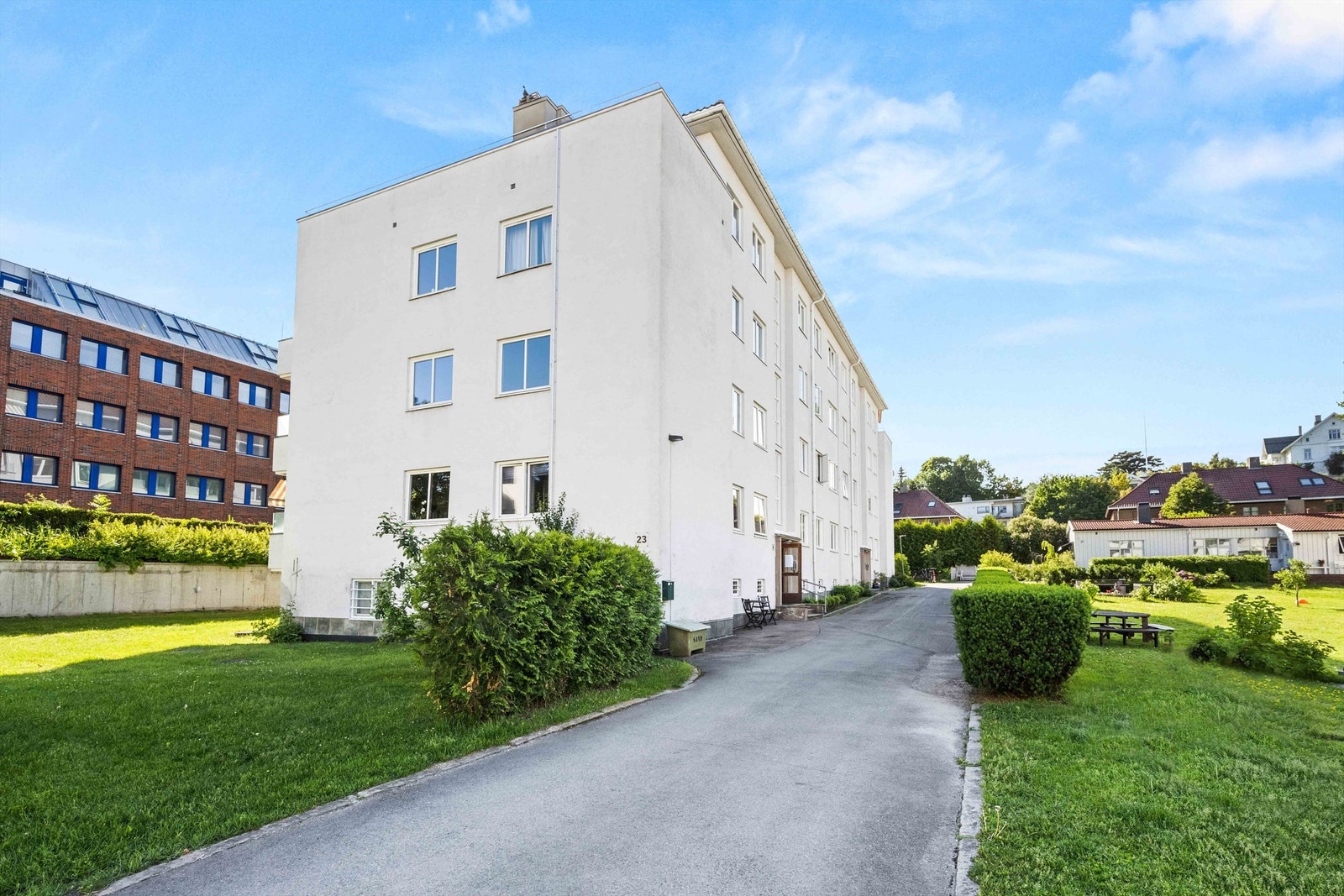 Her bor du virkelig i hjertet av Oslo og du har et rikt utvalg av servicetilbud og god offentlig kommunikasjon rett utenfor dørstokken. Galleribilde