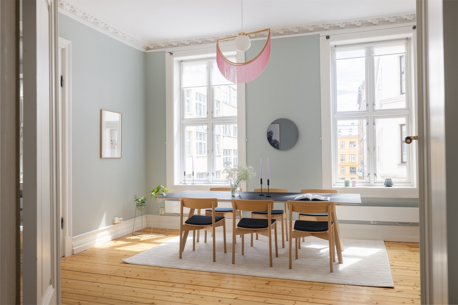 Leiligheten ligger i et spennende og populært område på Meyerløkka. Galleribilde