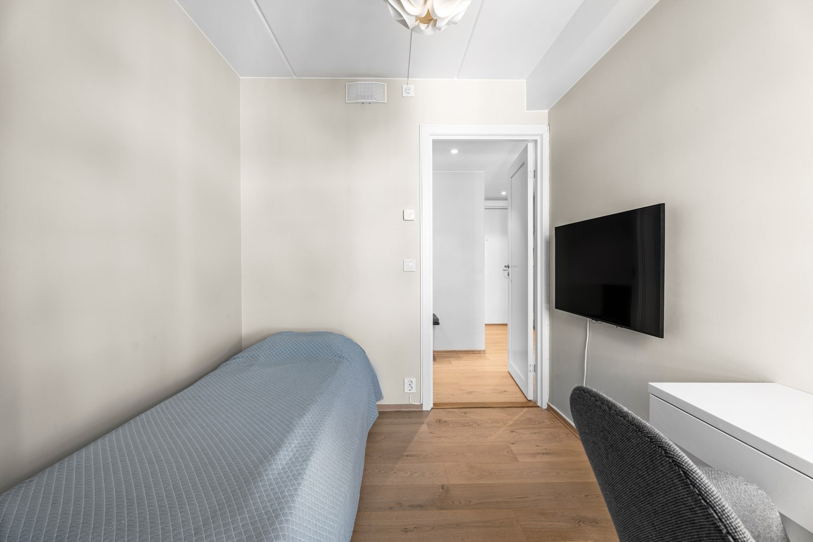 Rommet har adkomst fra gangen. Galleribilde