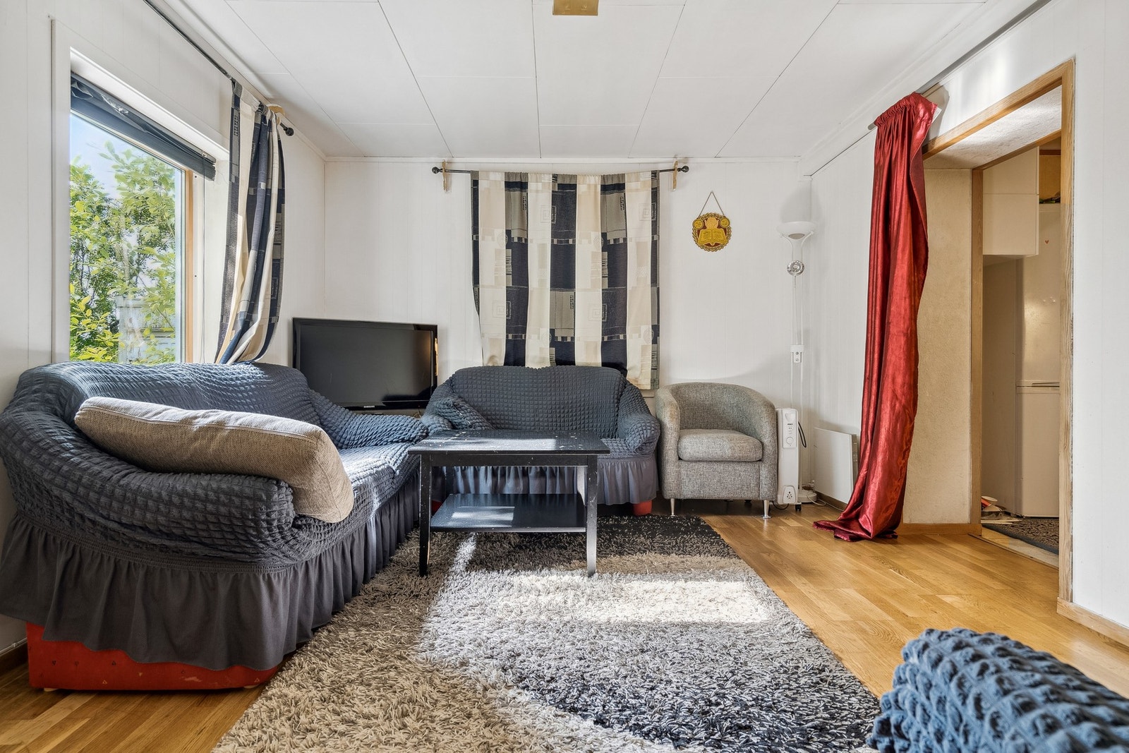 Vi kommer inn i stua. Galleribilde