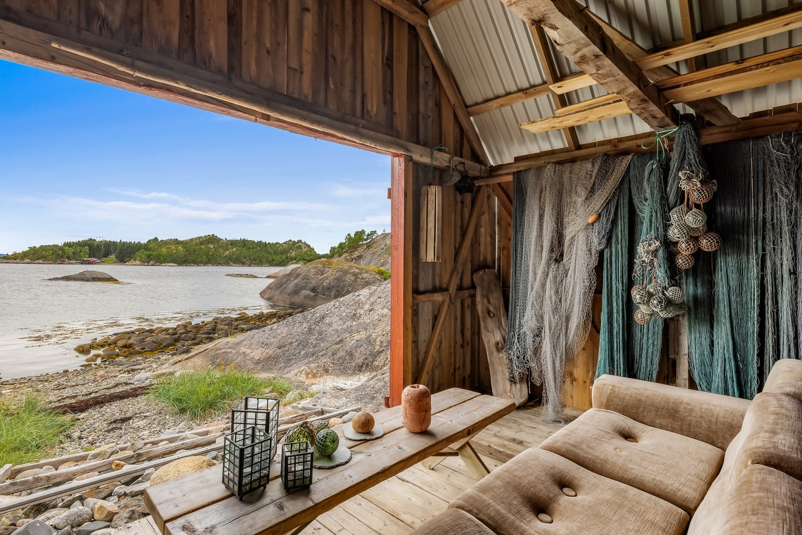 Tradisjonelt naust med gode bruksmuligheter Galleribilde