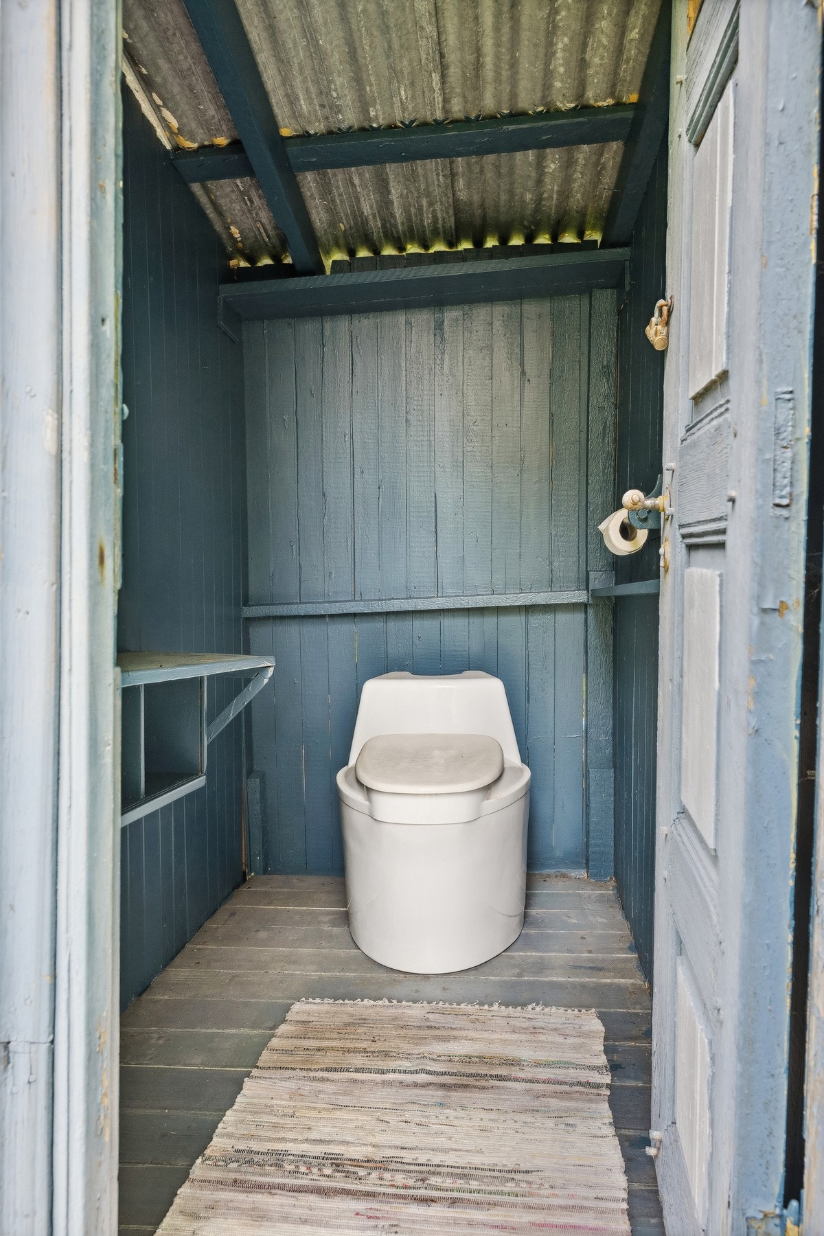 Uthus med bodrom og toalettrom Galleribilde