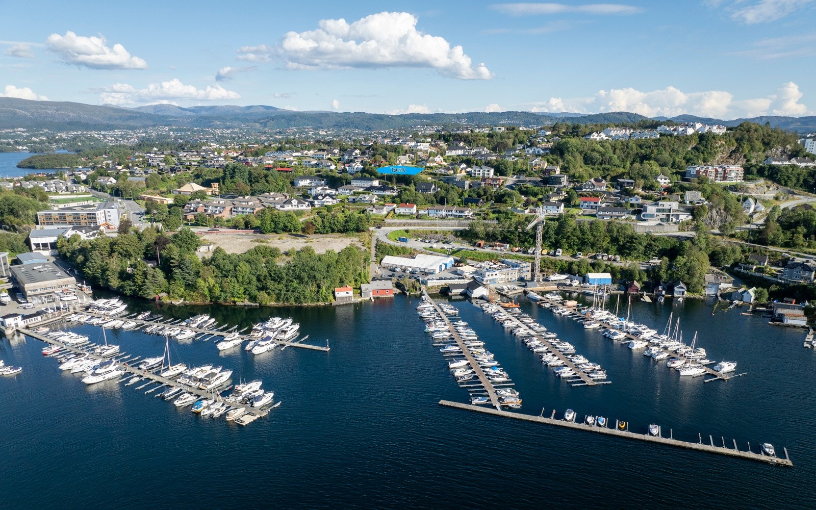 Tomter med panoramautsikt og nydelige solforhold. Galleribilde
