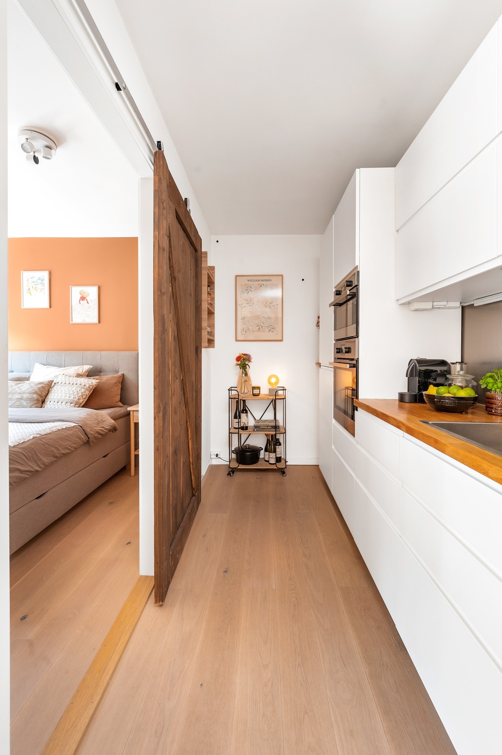 Kjøkkenet og de integrerte hvitevarene var nye i 2015. Galleribilde