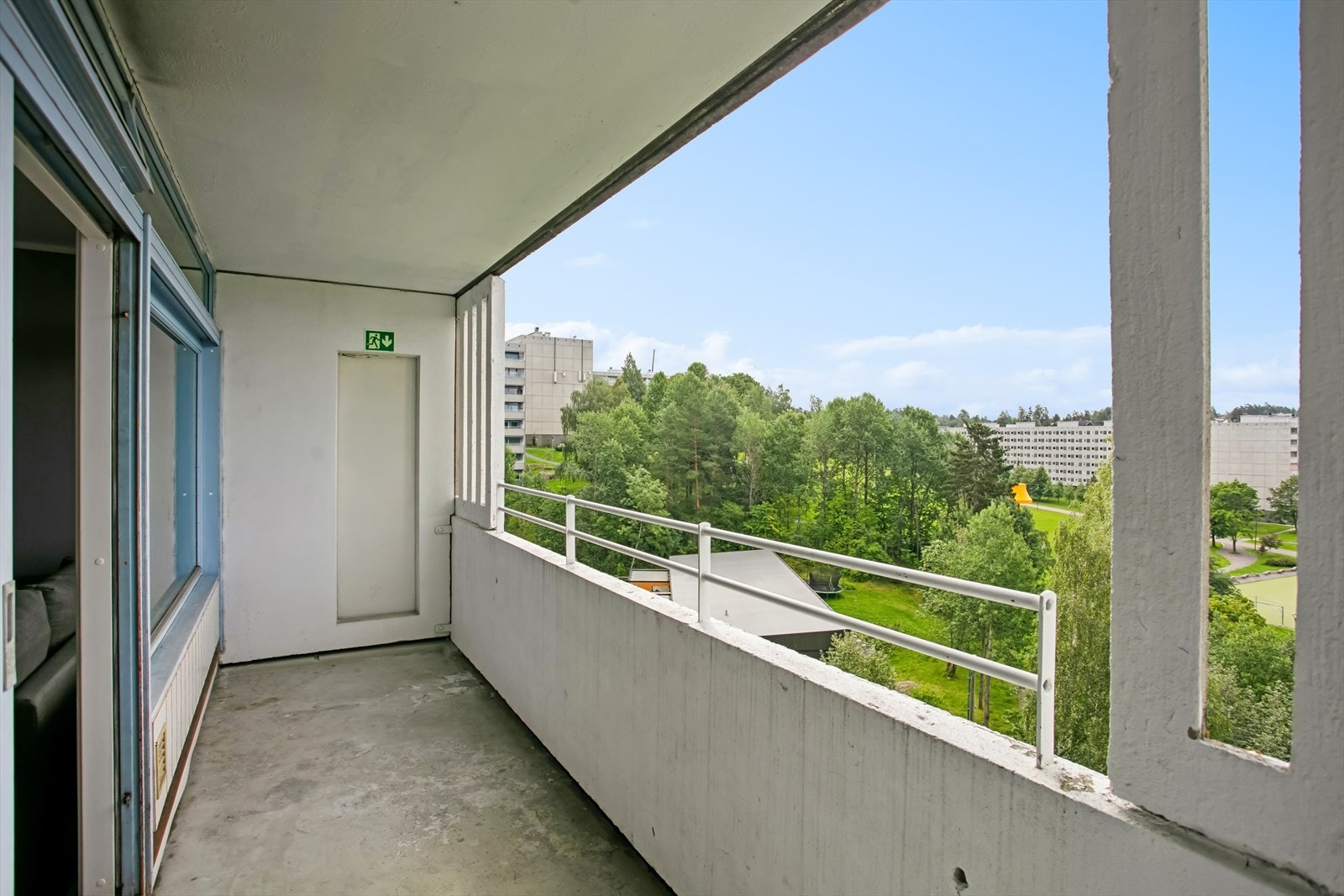 Fra stuen er det utgang til en balkong på ca. 8 m². Galleribilde
