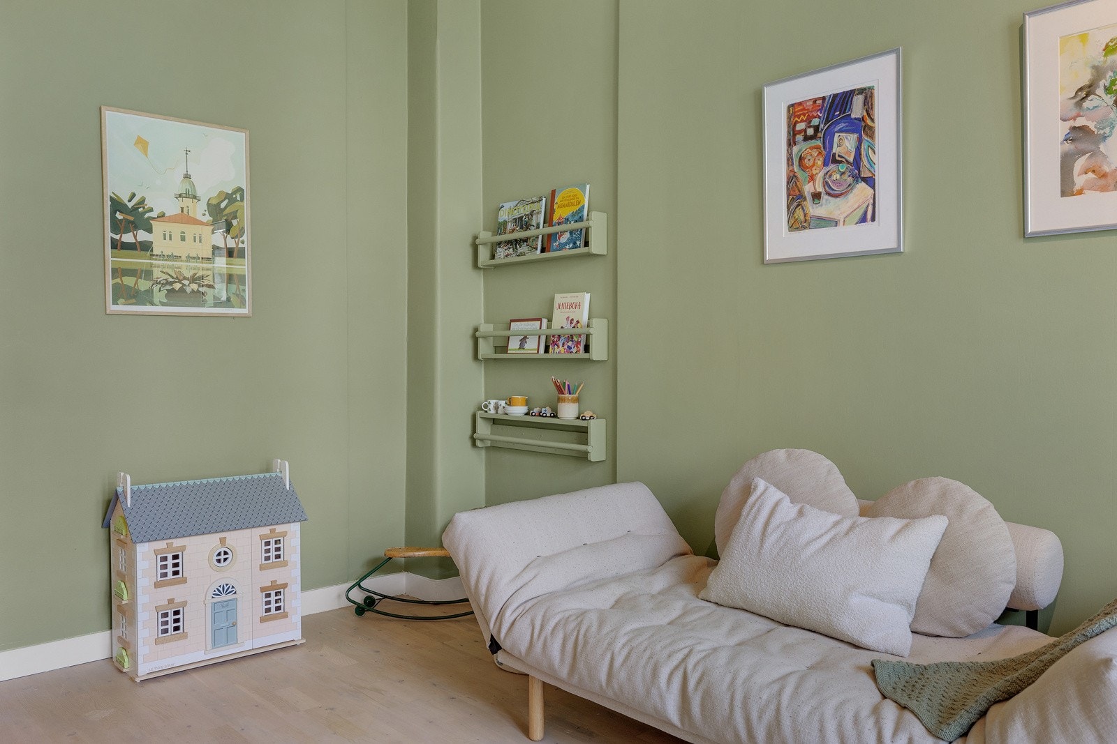 Rommet blir i dag brukt til som barnerom, gjesterom og kontor. Galleribilde