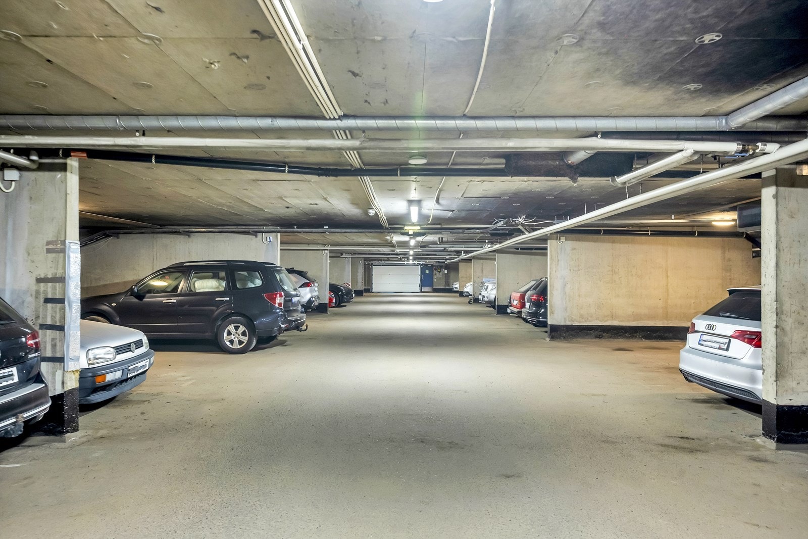 Det medfølger garasjeplass i felles anlegg Galleribilde