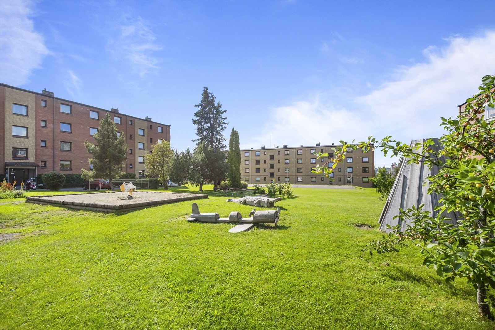 Fine lekeplasser for borettslagets yngste beboere. Galleribilde