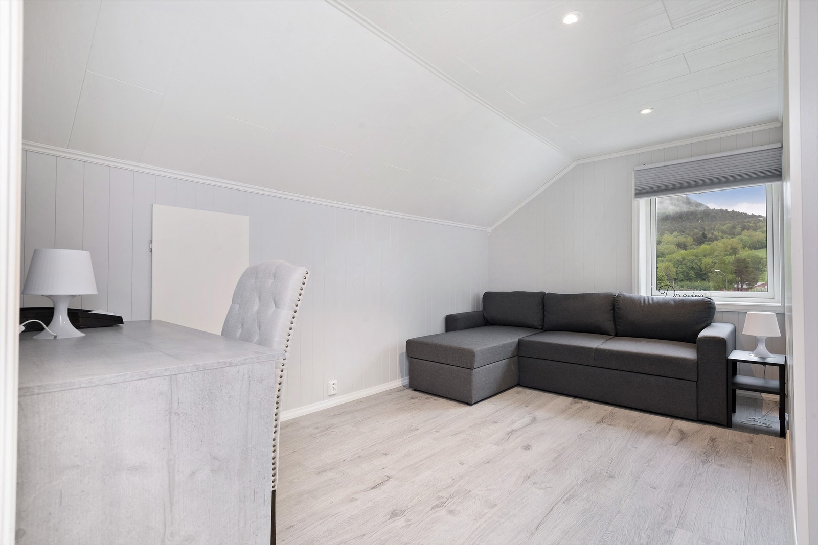 Loftstue Galleribilde