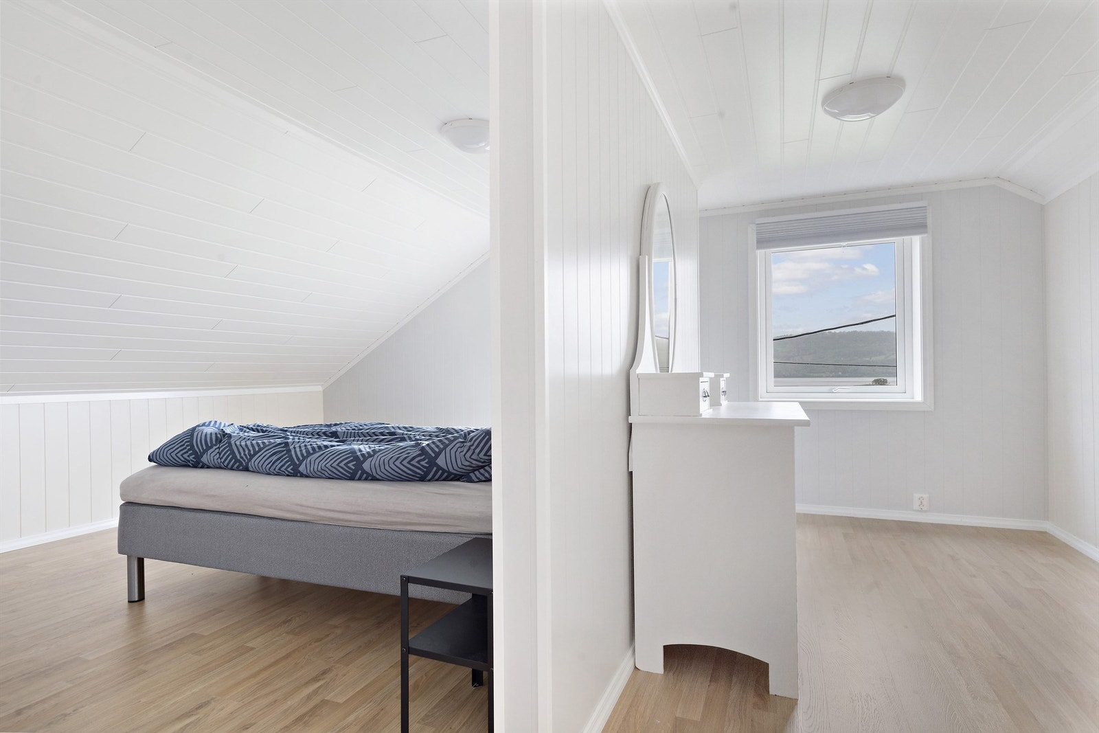 Soverom på loft Galleribilde