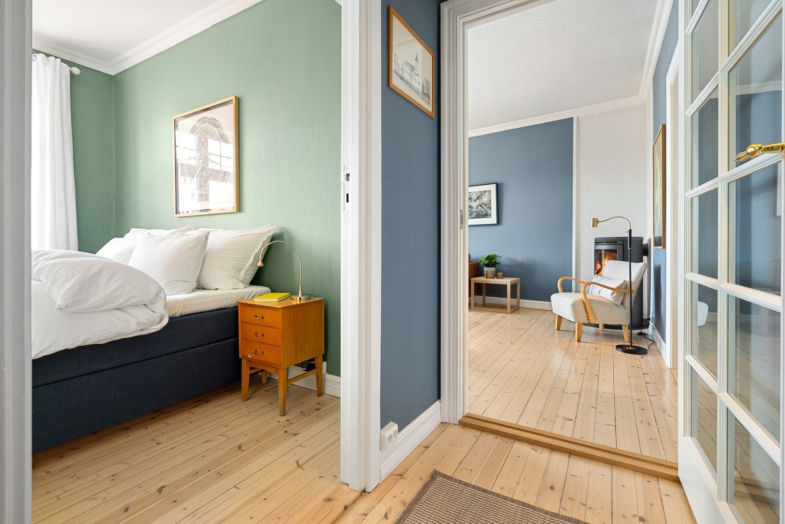 Fra gangen er det god tilknytning til alle rommene i leiligheten Galleribilde