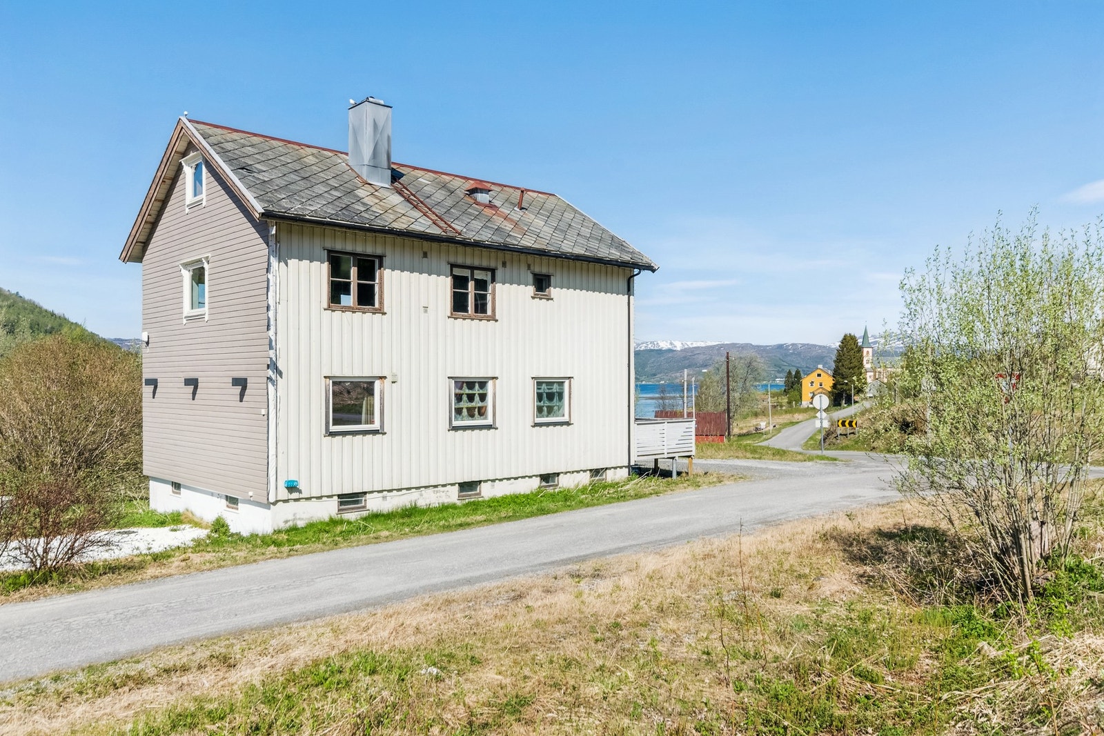 Velkommen til Røsvikveien 1526 Galleribilde