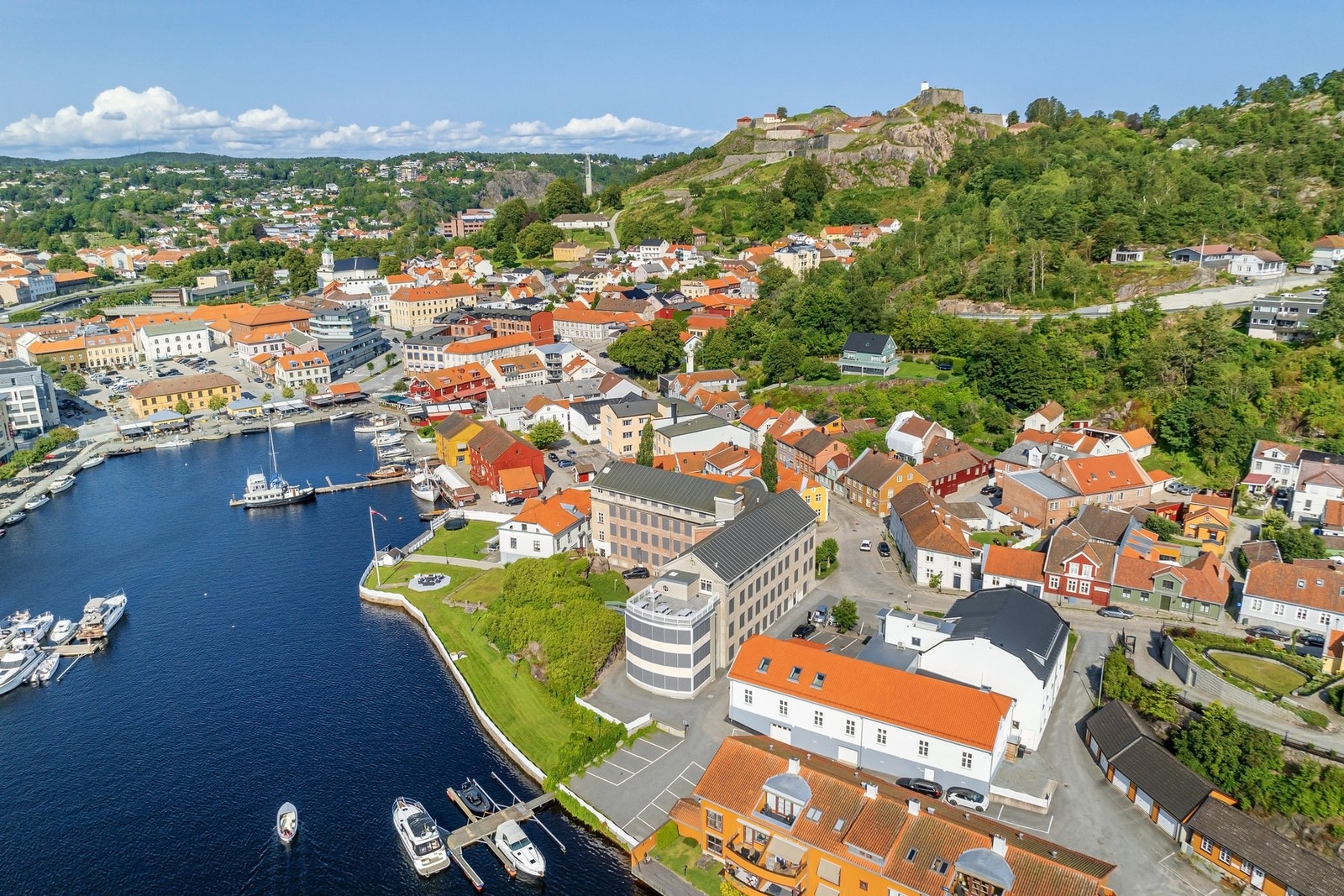 Sentral bybeliggenhet i et meget ettertraktet område Galleribilde