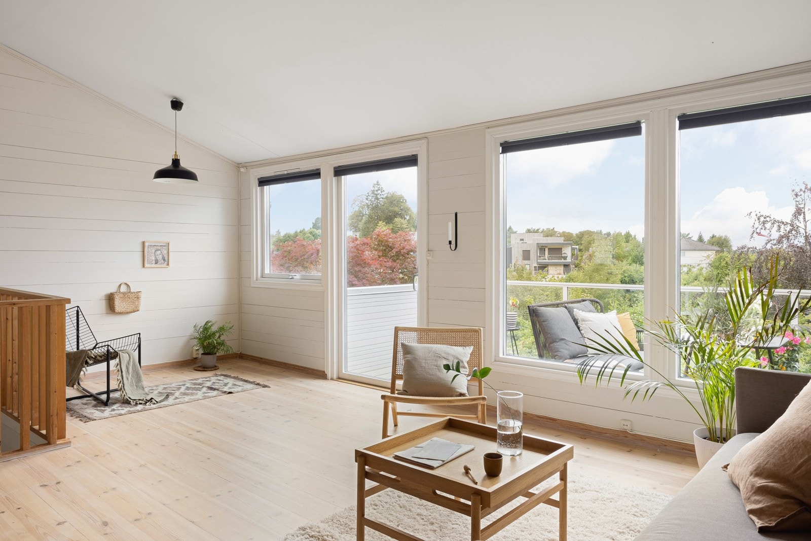 Fra stuen er det også utgang til den koselige balkongen på 11 kvm. Galleribilde