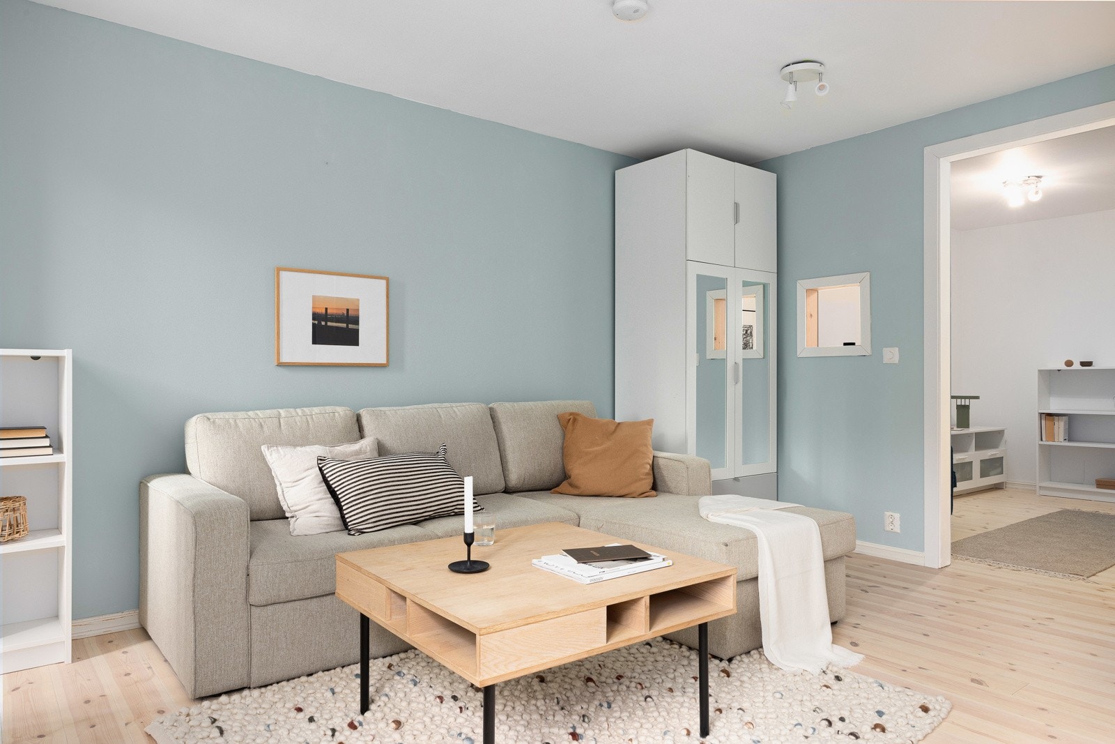 Alle rom foruten bad, ble lydisolert i 2021. Galleribilde