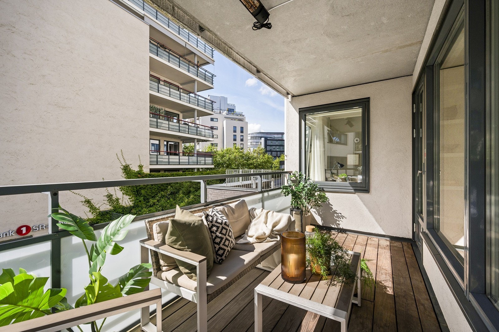 Praktisk varmeovn i taket. Galleribilde