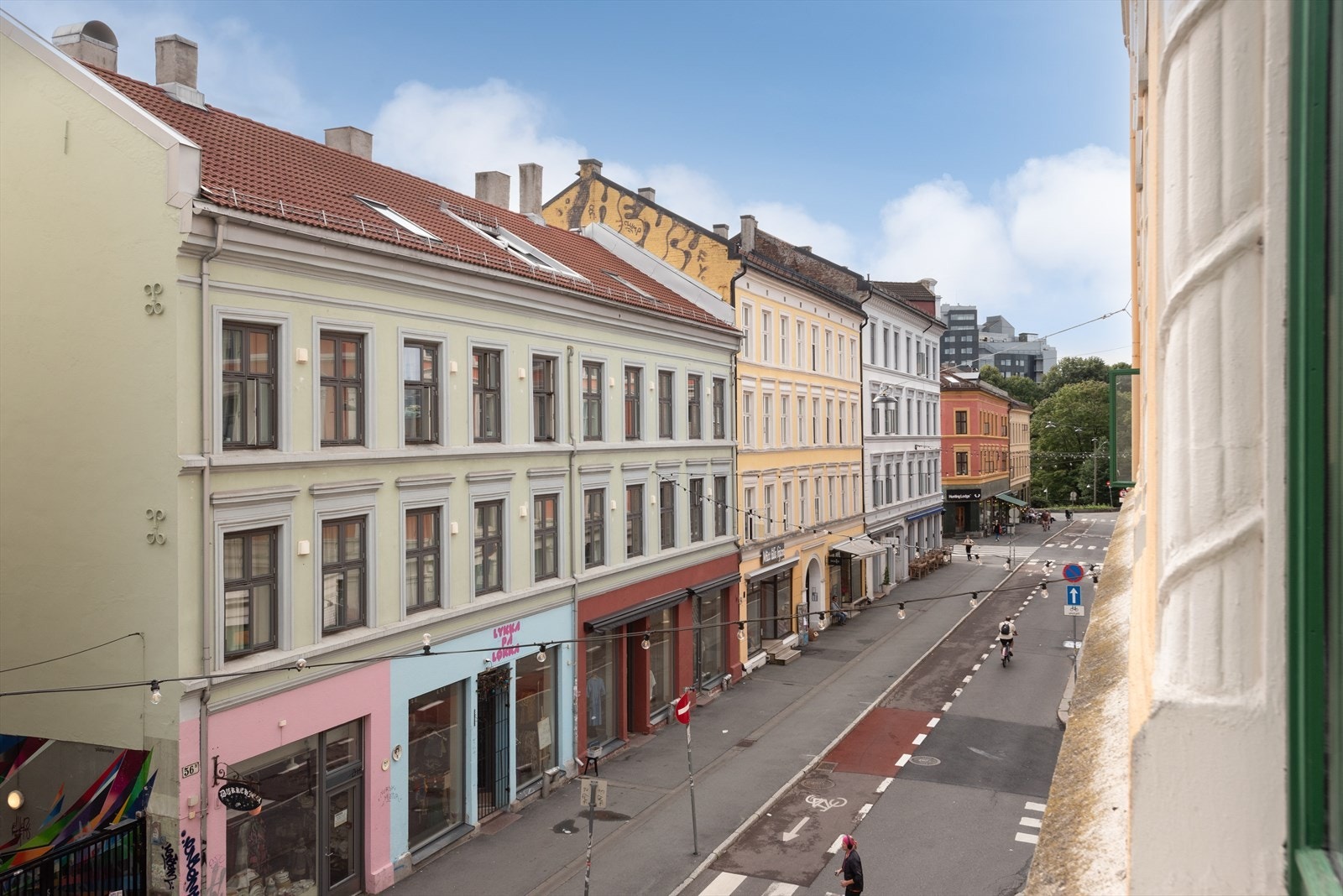 Utsynet fra stuen nedover Markveien. Galleribilde