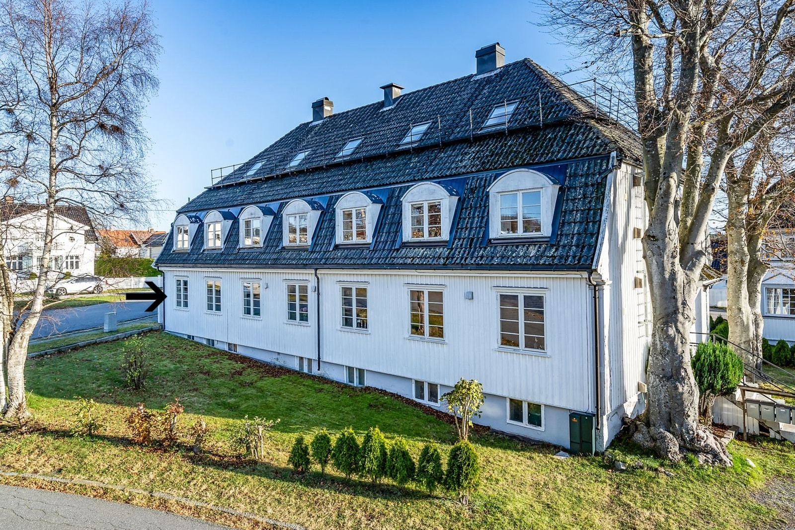 Det tas forbehold om at det kan være noe avvik fra bildene og hvordan bygget og leiligheten ser ut i dag Galleribilde