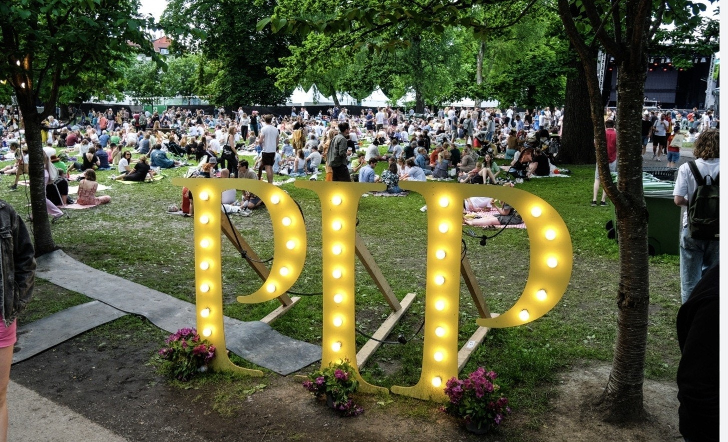 Sofienbergparken byr på mange hyggelige øyeblikk, alt fra bordtennis til festivaler! Galleribilde