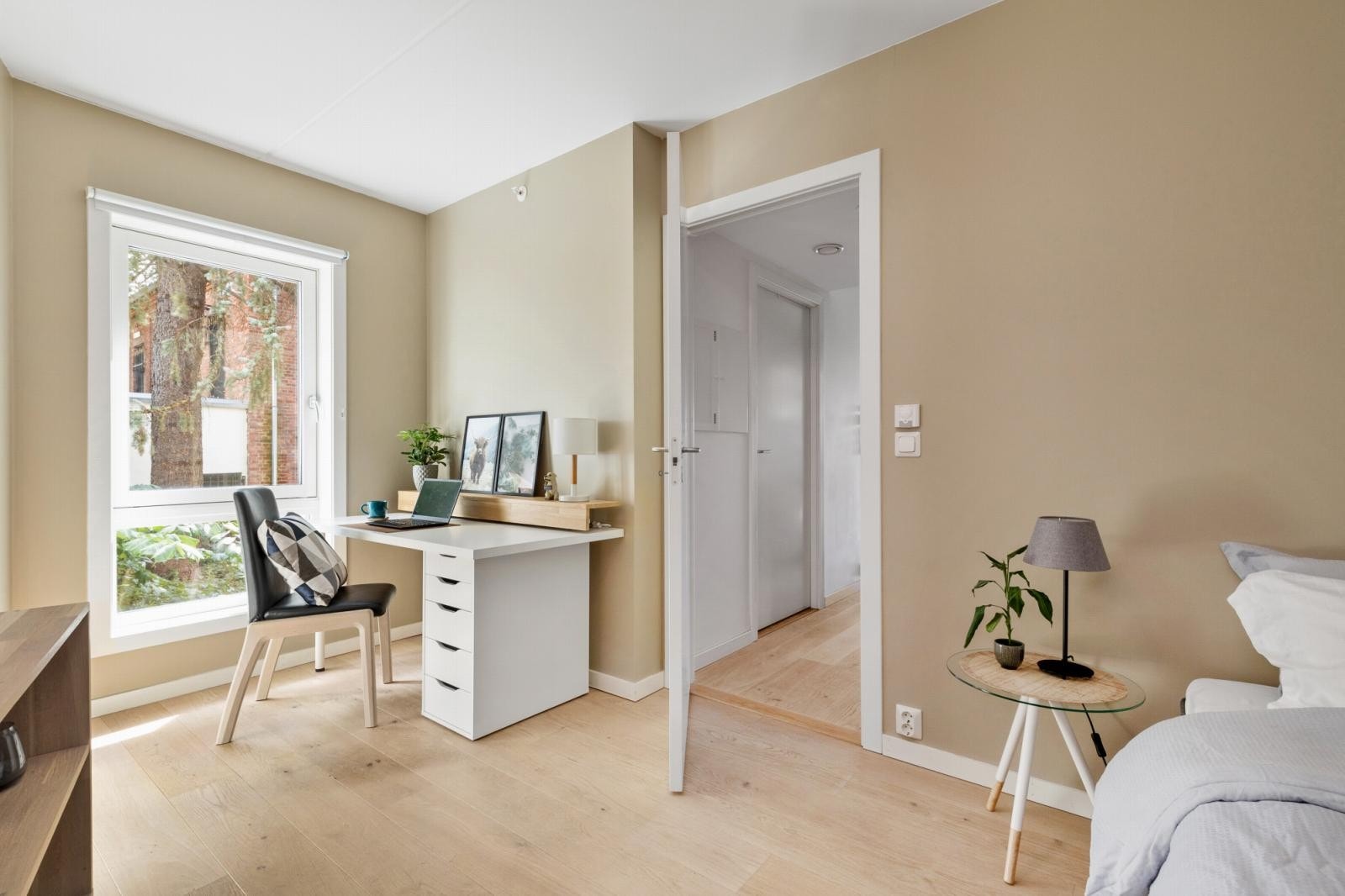 Moderne fargevalg på vegger i alle rom. Galleribilde