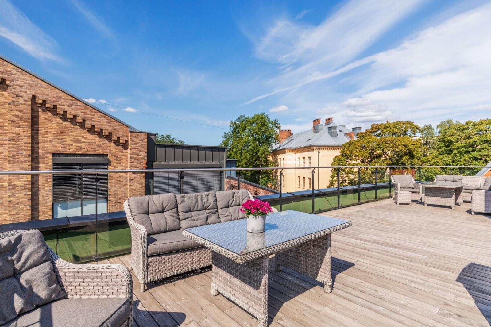 Her kan du nyte solen hele dagen. Galleribilde