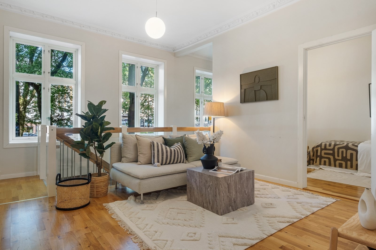 Leiligheten går over to plan og er på hele 124 kvm. Galleribilde