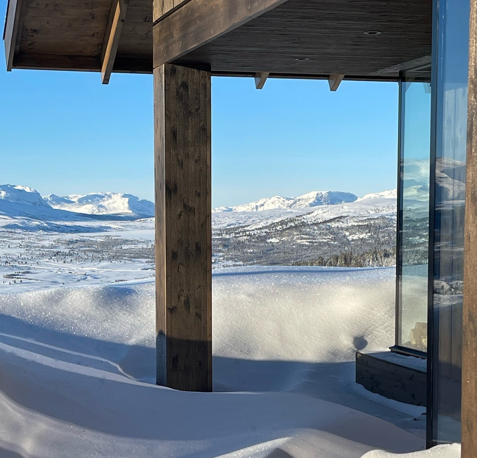 På Brakastølen får du en fantastisk utsikt! Foto fra tilsvarende hytte Galleribilde