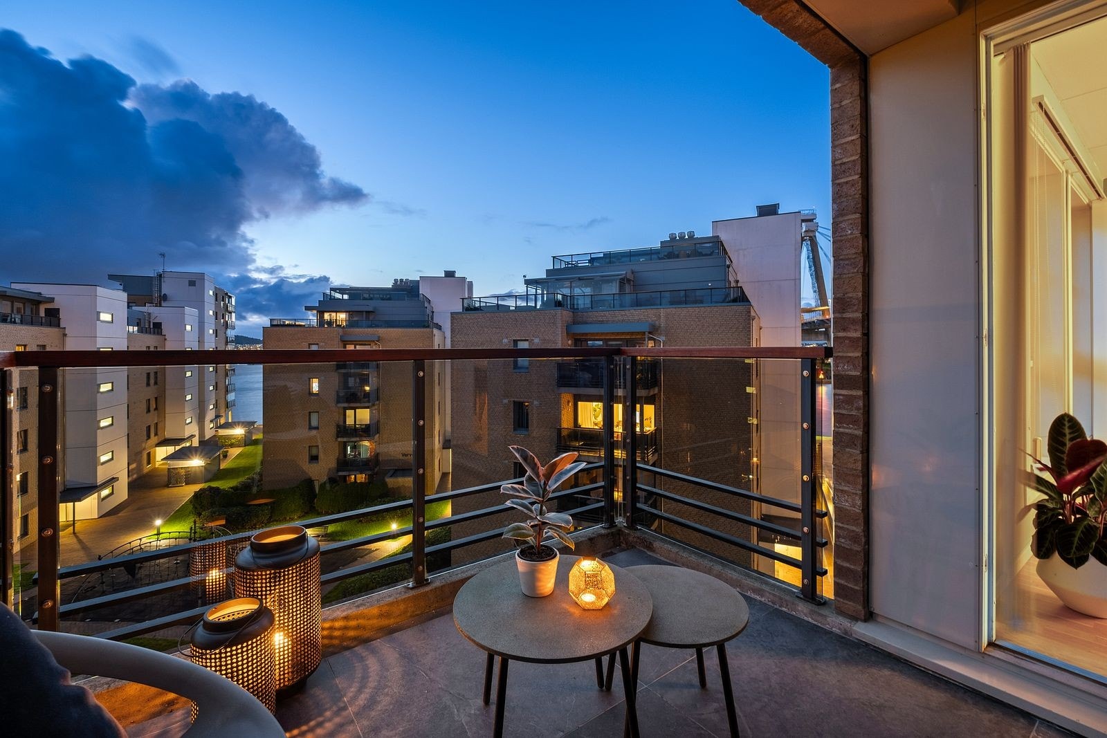 Velkommen til Verven 18A, en strøken leilighet med etterspurt beliggenhet i 5. etasje. Galleribilde